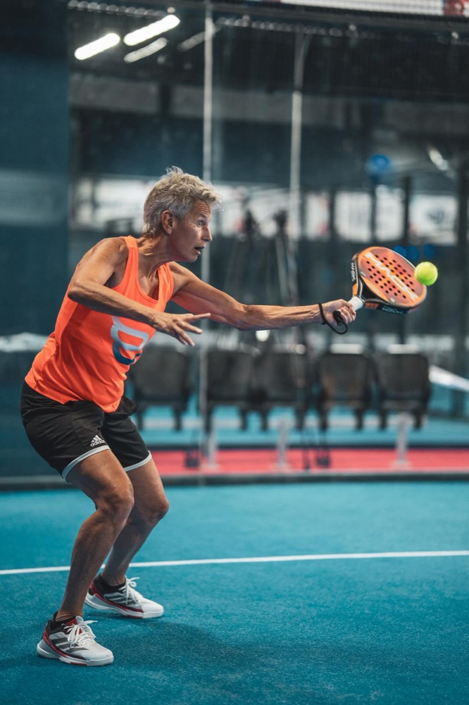 Jacqueline in actie, backhand